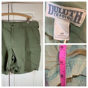 Duluth Armachillo 9" Cargo Shorts Mens 44 Green Nylon Ripstop Utility Army 46224